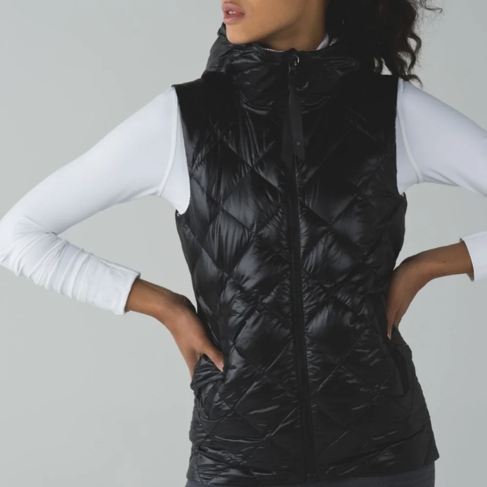 Lululemo The Fluffiest Vest Black/Ziggy Snake Butter Pik Black Sz4 Women‎